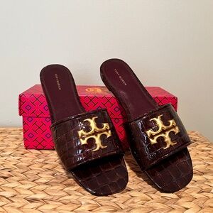 Eleanor Slide - croc embossed, with signature sculptural metal hardware.